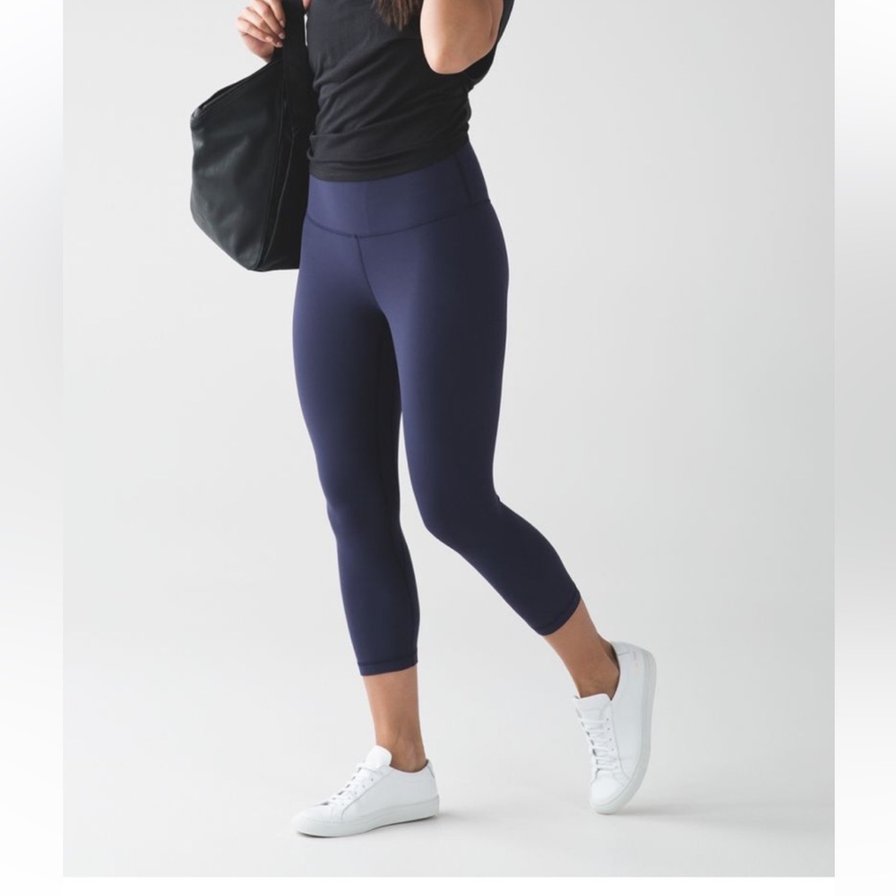 Lululemon Align Crop